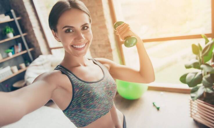 Jak trener online monitoruje postępy swoich podopiecznych?