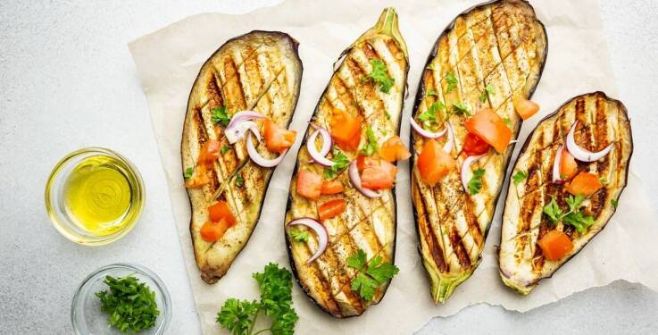 Potrawy z bakłażana – co wyróżnia je w kuchni śródziemnomorskiej?