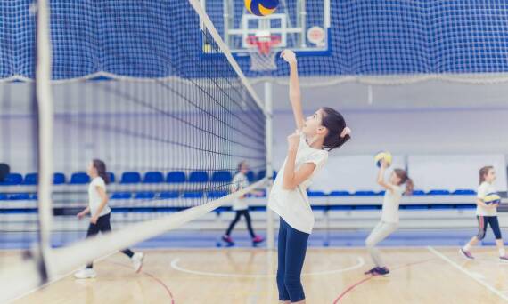 W jaki sposób treningi siatkówki dla dzieci w Krakowie wpływają na ich pewność siebie?