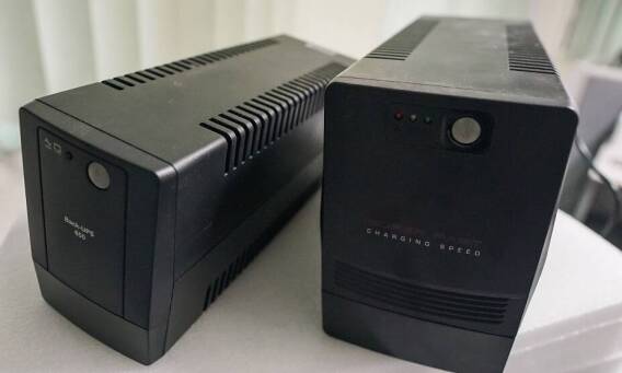 UPS przemysłowe polecane do zasilania odbiorów o długim czasie podtrzymania