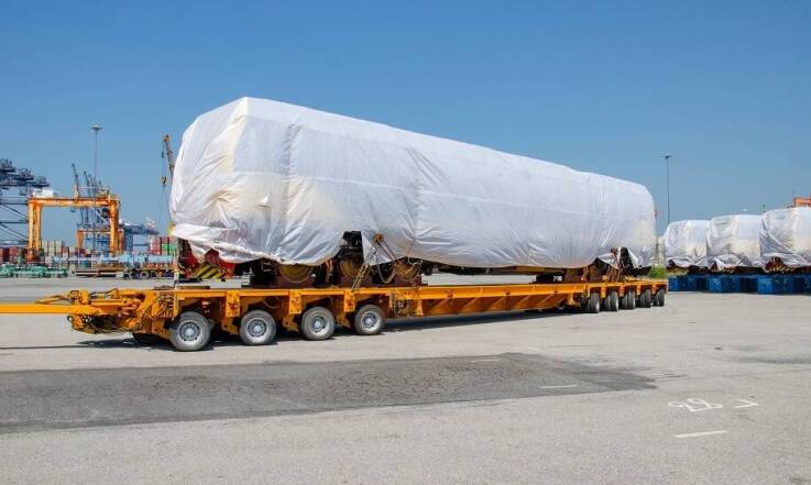 Jak załadowywać i rozładowywać ładunki ponadgabarytowe?