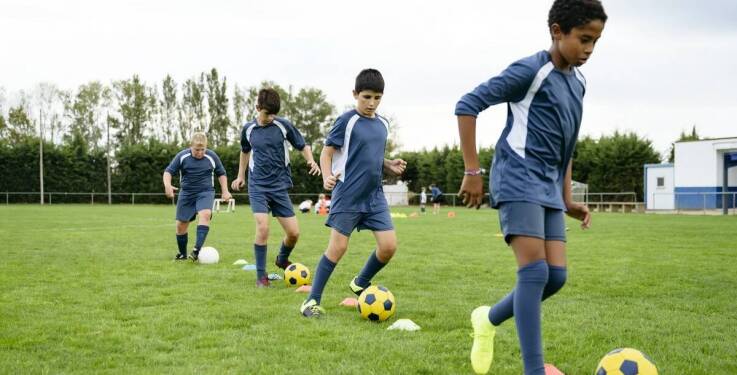 Rola wykwalifikowanych trenerów w rozwoju młodych piłkarzy