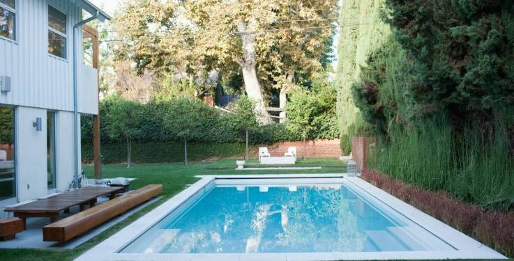 Kluczowe aspekty budowy basenów ogrodowych – od projektu do realizacji