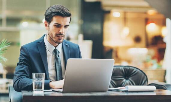 Zewnętrzny dyrektor finansowy a efektywne monitorowanie wydatków firmowych