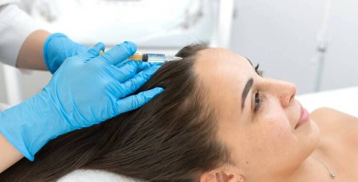 Zalety wampirzego liftingu w redukcji zmarszczek