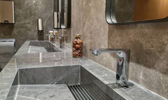 Blaty kuchenne z kamienia w stylu klasycznym – jak je zaaranżować?