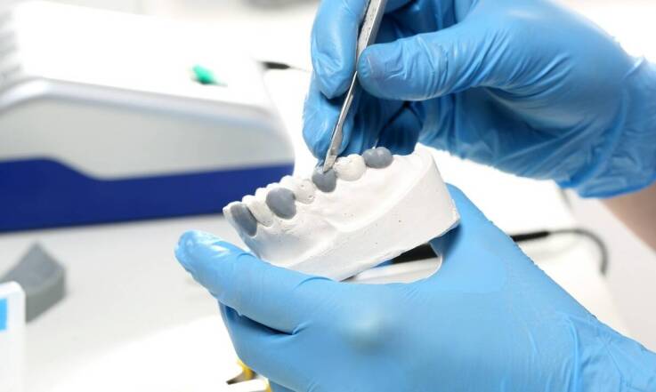 Przewodnik po zastosowaniach gradia kompozytu w protetyce stomatologicznej