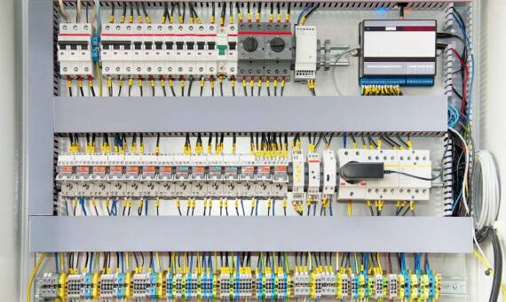 Rola modernizacji instalacji elektrycznych w zapewnieniu bezpieczeństwa