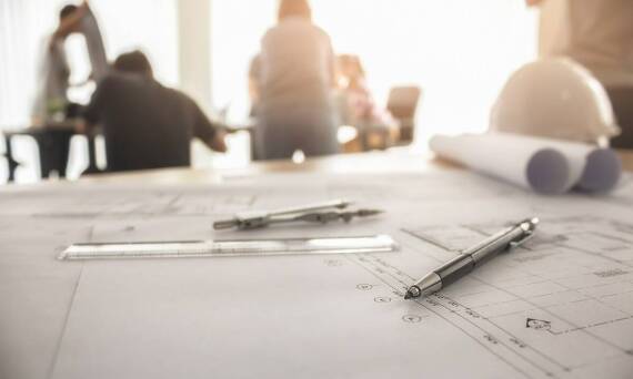 W jaki sposób doświadczenie kierownika budowlanego wpływa na sukces inwestycji?