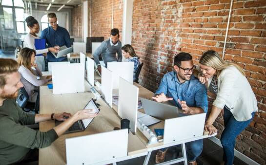 Współpraca z producentem materiałów POS – klucz do udanej kampanii marketingowej