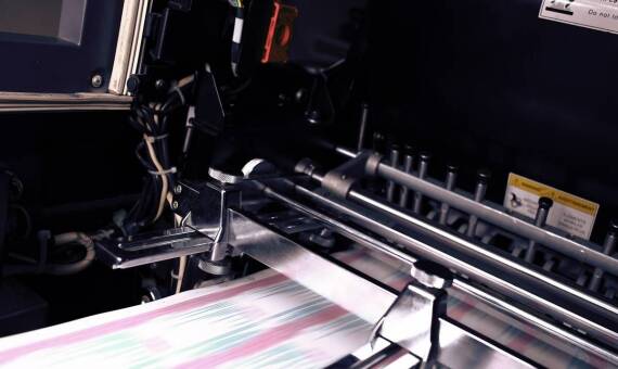 Wpływ rodzaju papieru na jakość odbitek zdjęć - co warto wiedzieć przed zamówieniem?