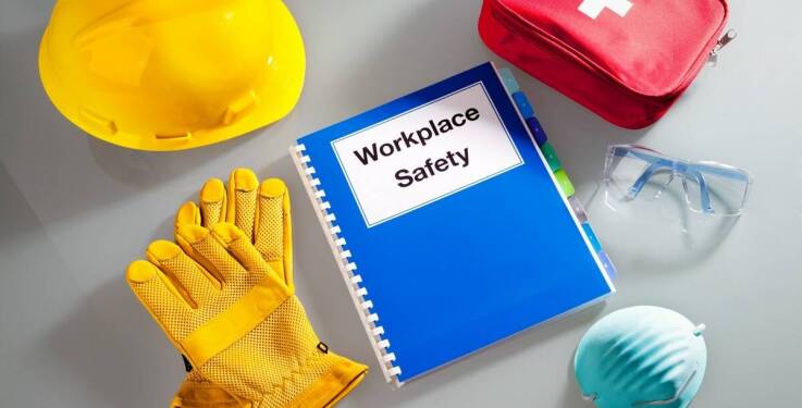 Korzyści z elastyczności e-learningu bhp dla pracowników administracyjnych