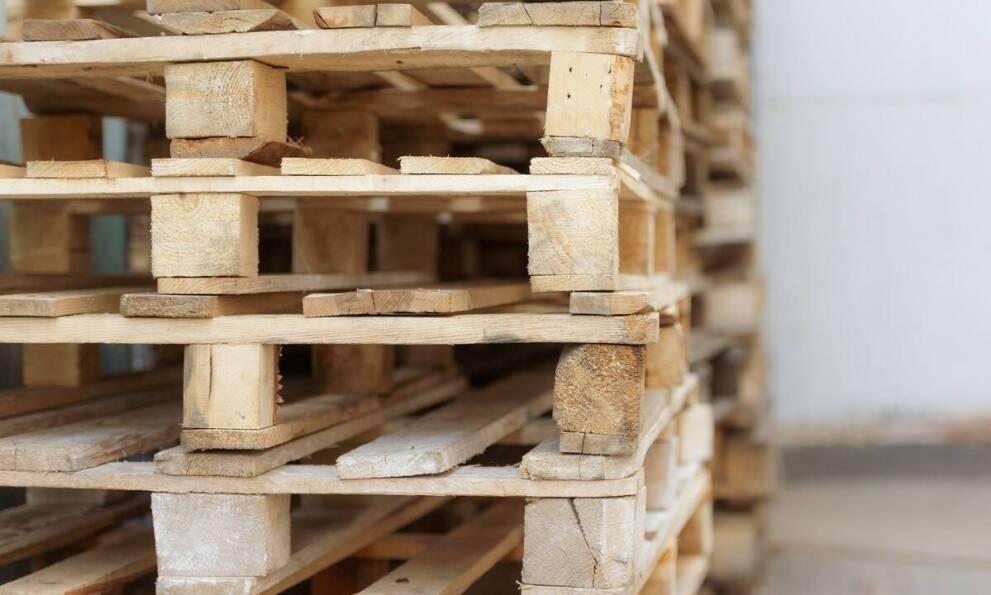 Rola palet drewnianych w optymalizacji procesów magazynowych