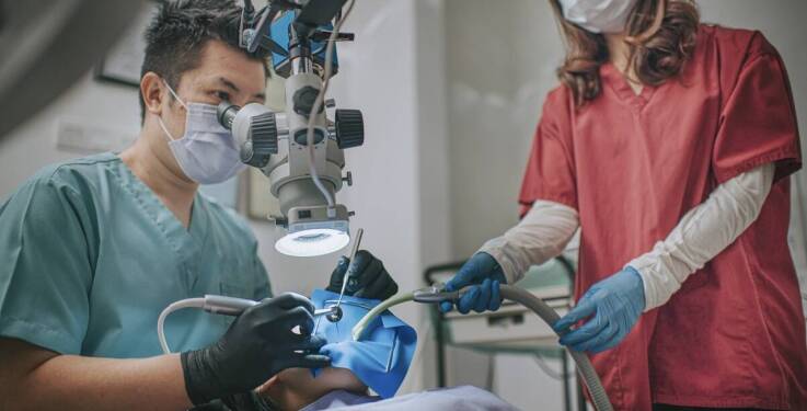 Jak protetyka wpływa na zdrowie jamy ustnej i ogólny stan zdrowia pacjenta?