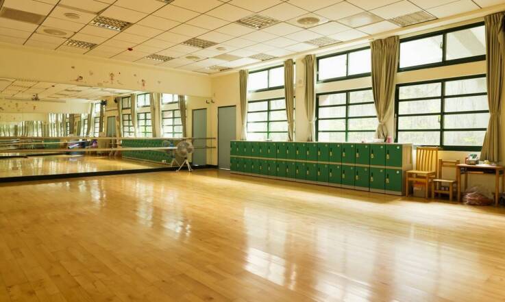 W jaki sposób treningi na rolkach mogą wspierać procesy rehabilitacyjne?