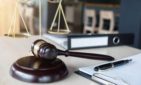 Jakie są możliwe scenariusze postępowania o alimenty?