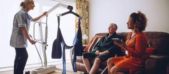 Jakie czynniki wpływają na koszt pobytu w prywatnym domu opieki?