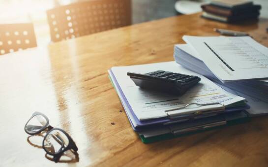 Przewodnik po najlepszych praktykach prowadzenia ksiąg rachunkowych online