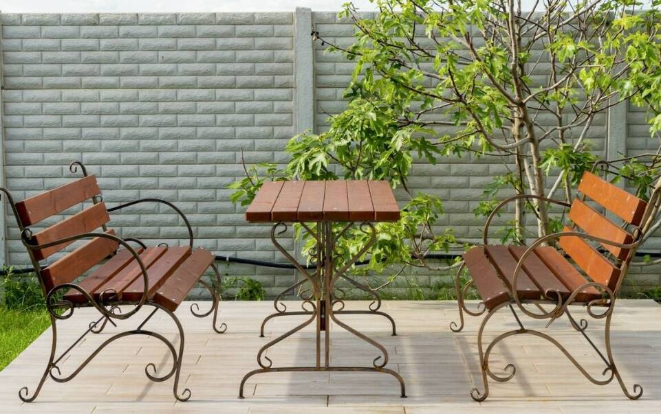 Przegląd najnowszych trendów w akcesoriach do ogrodzeń panelowych