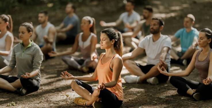 Zalety indywidualnych sesji jogi w kontekście rozwoju osobistego