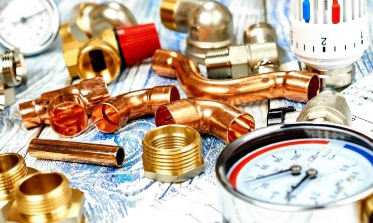 Jakie są kluczowe etapy montażu centralnego ogrzewania?