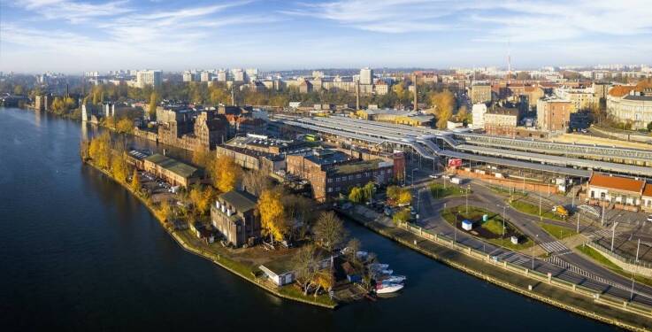 Historia i dziedzictwo kanału jako tło dla kulinarnych doświadczeń w restauracji Pochylnia Buczyniec