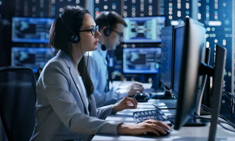 Jak agencja celna może pomóc w sytuacjach awaryjnych na granicy?