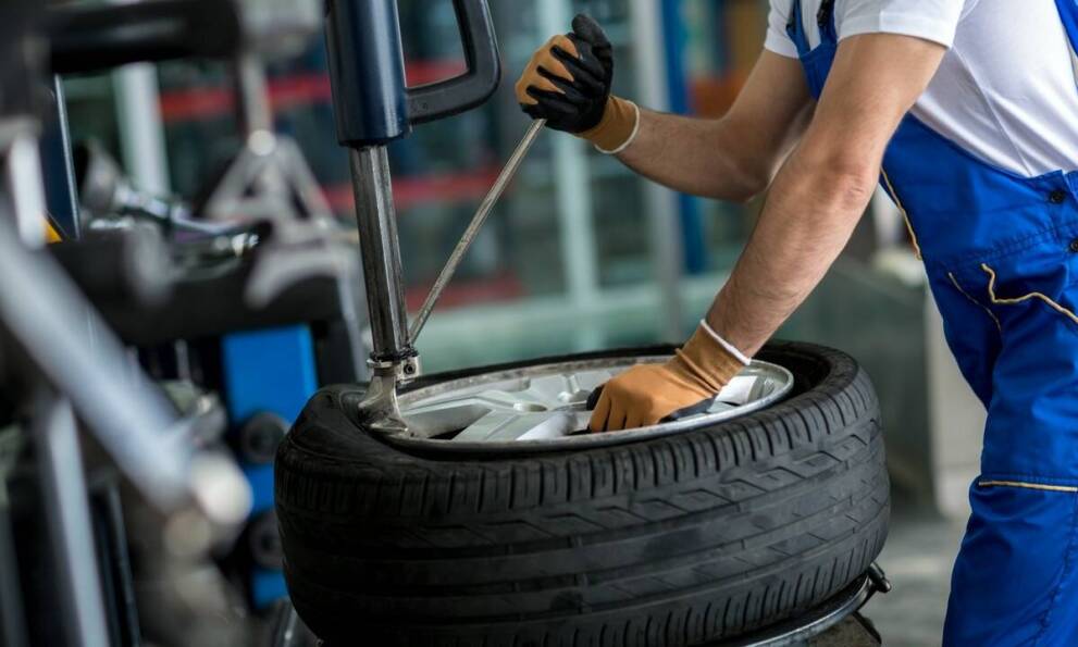 Jak profesjonalna wymiana opon wpływa na komfort jazdy?