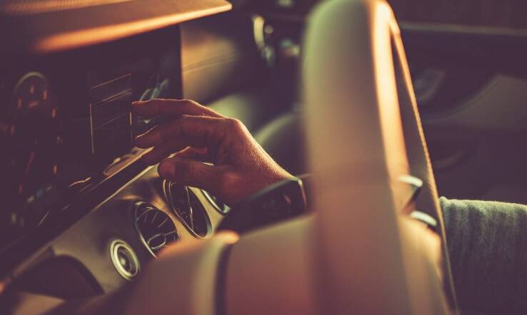 Plandeki samochodowe – jak wpływają na estetykę auta?