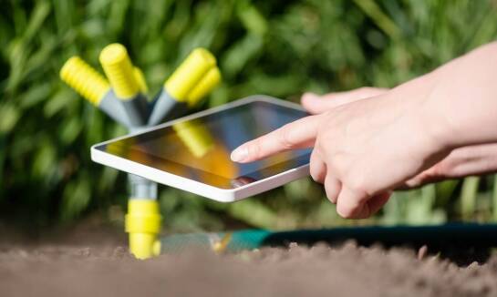 Wpływ automatyzacji na jakość pielęgnacji trawnika