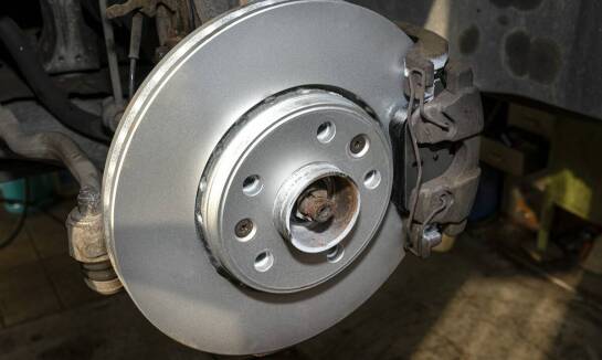 Jak serwis Honda w Krakowie rozwiązuje problemy z układem hamulcowym?