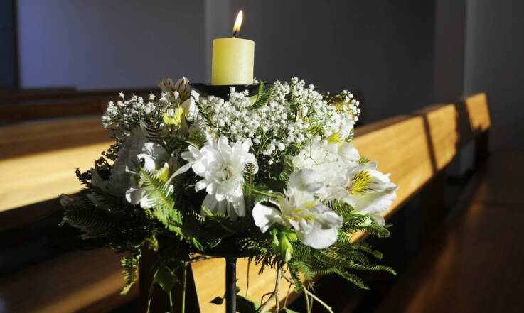 Jak wpływa personalizacja na wartość sentymentalną świecy do chrztu?