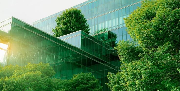 Ekologiczne rozwiązania w budowie basenów ogrodowych poliestrowych