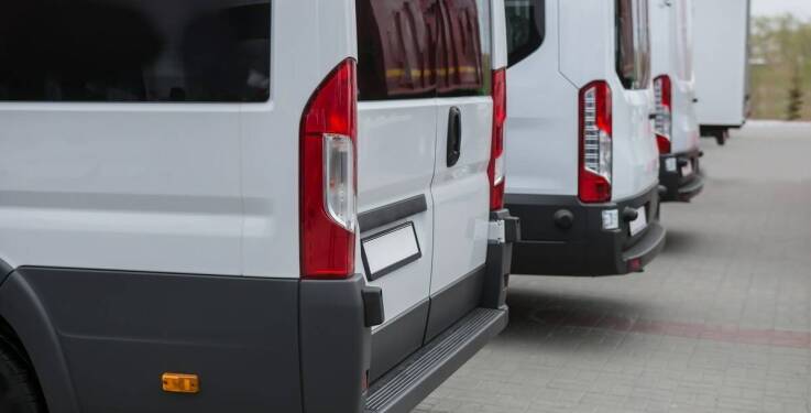 Wynajem busów a elastyczność oferty – jak dostosowujemy się do potrzeb klientów?