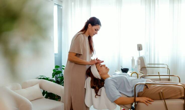 Makijaż permanentny ust – jakie są przeciwwskazania do zabiegu?