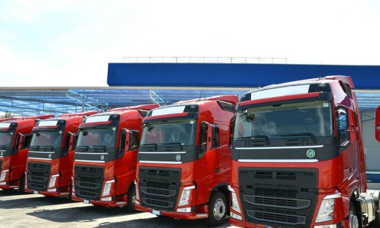 Różnice między lekkimi a średnimi pojazdami pożarniczymi: Co wybrać?