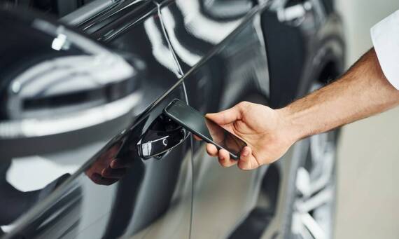 Dlaczego warto zwrócić uwagę na nasze drzwi samochodowe w sprzedaży części?