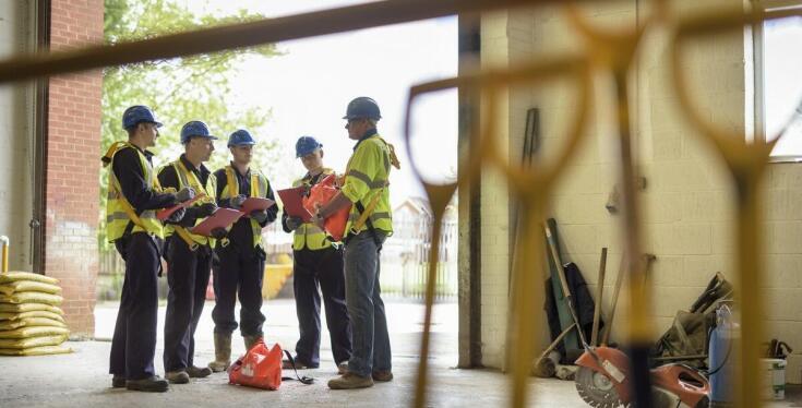 Jakie są wymagania prawne dotyczące uczestnictwa w szkoleniach RID?