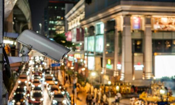 Jak zapewnić płynność ruchu dzięki ręcznemu kierowaniu podczas prac drogowych?