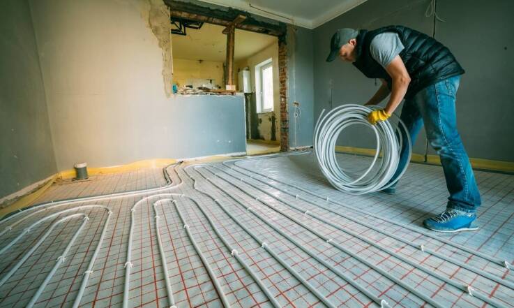 Jakie są najważniejsze etapy montażu ogrzewanych podłóg?