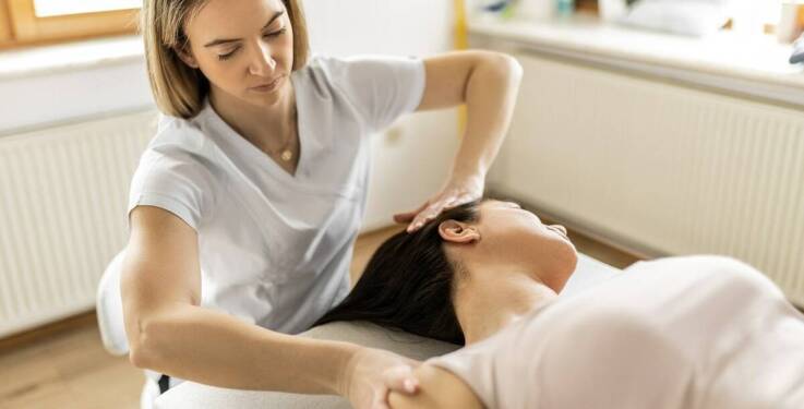 Jakie są najnowsze technologie stosowane w leczeniu bólu kręgosłupa?