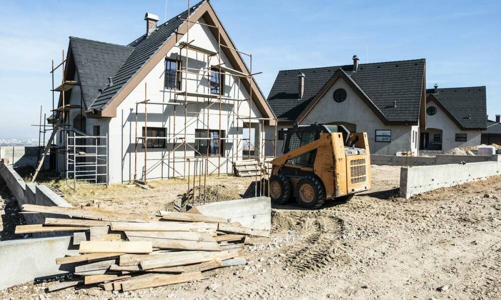 Jak przygotować teren pod montaż ogrodzeń betonowych?