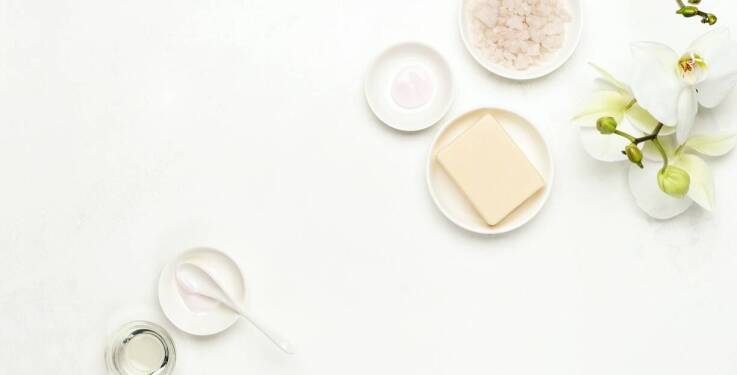 Nowoczesne techniki oczyszczania skóry z użyciem składników aktywnych