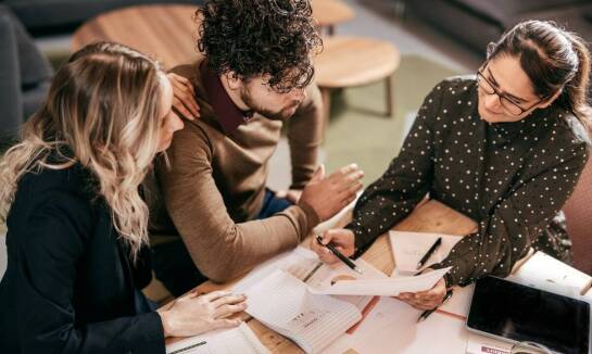 Doradca podatkowy a wsparcie przy rozliczeniach płacowych