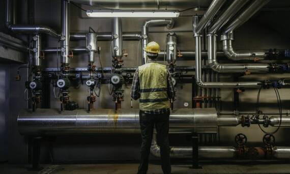 Rola autoryzowanych instalatorów w zapewnieniu jakości usług hydraulicznych