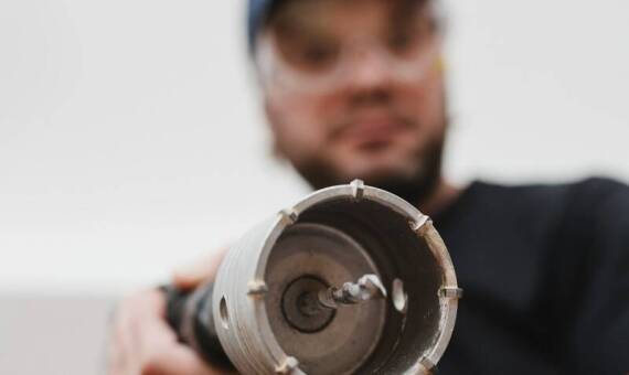 Wiercenie w betonie jako kluczowy element przy renowacji zabytków