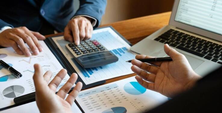 Kluczowe aspekty współpracy z doradcą podatkowym przy zakładaniu nowej firmy