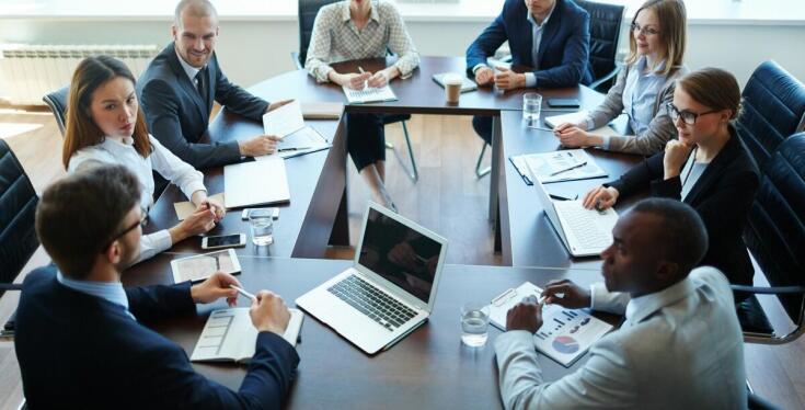 Jakie są korzyści z restrukturyzacji dla małych i średnich przedsiębiorstw?