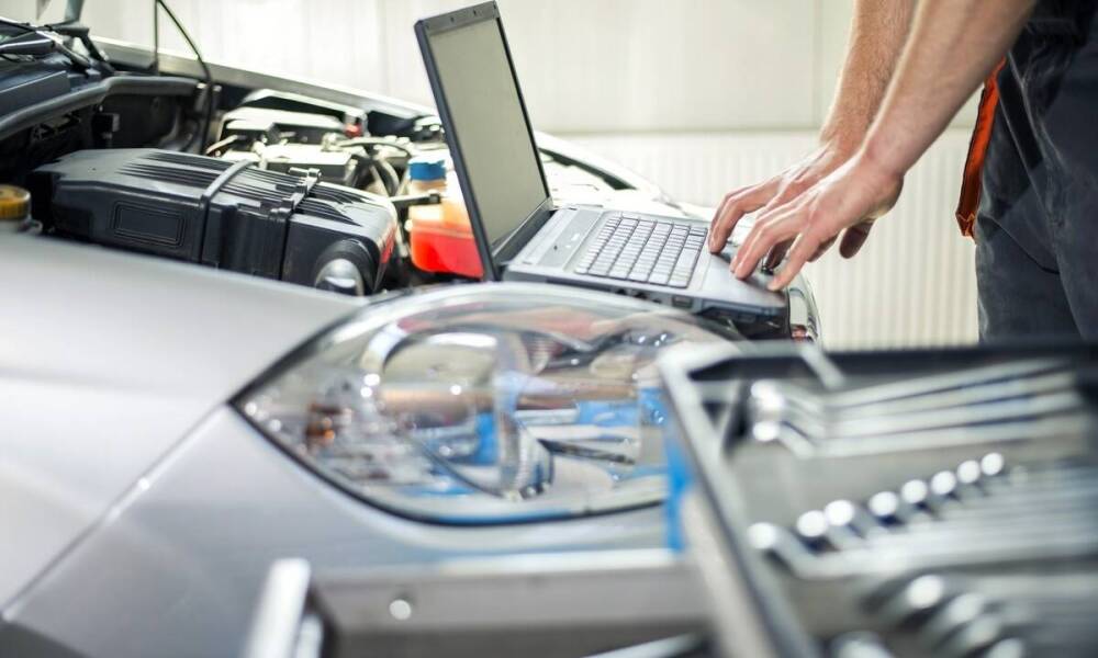 Jakie usługi oferuje warsztat samochodowy w zakresie napraw mechanicznych?