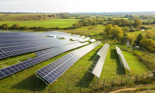 Najnowsze technologie monitorowania i zarządzania farmami fotowoltaicznymi